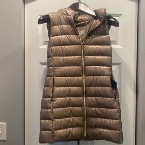 Herno size 42 - Never worn